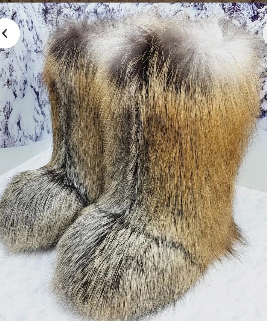 Cross fox fur boots