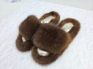 Musk beaver house slippers