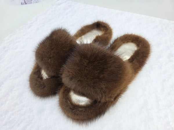 Musk beaver house slippers