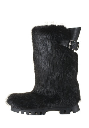 Beaver and leather fur boots