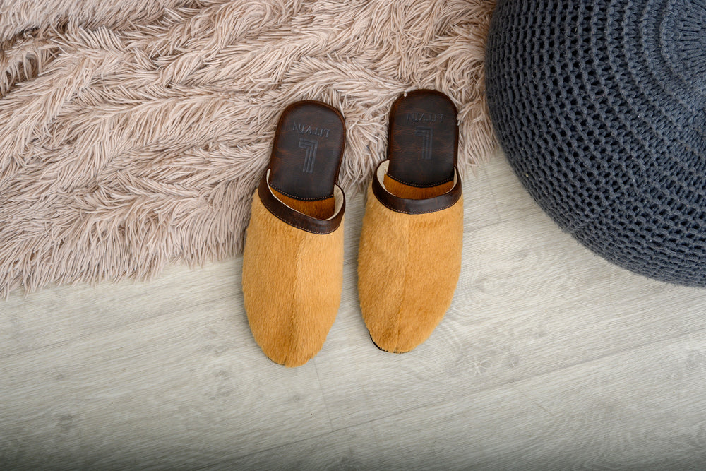 Men brown/yellow house slippers