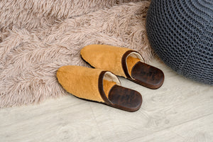 Men brown/yellow house slippers