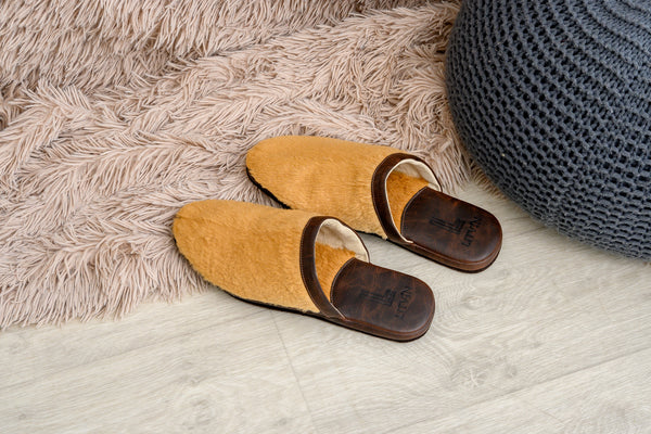 Men brown/yellow house slippers