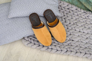 Men brown/yellow house slippers
