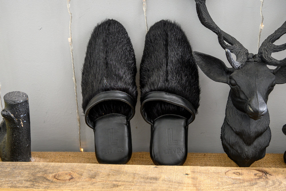 Men black house slippers