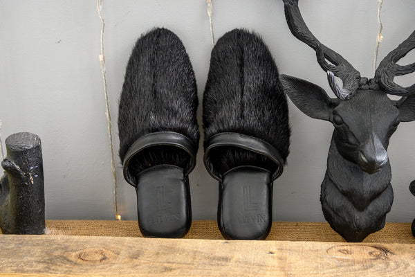 Men black house slippers