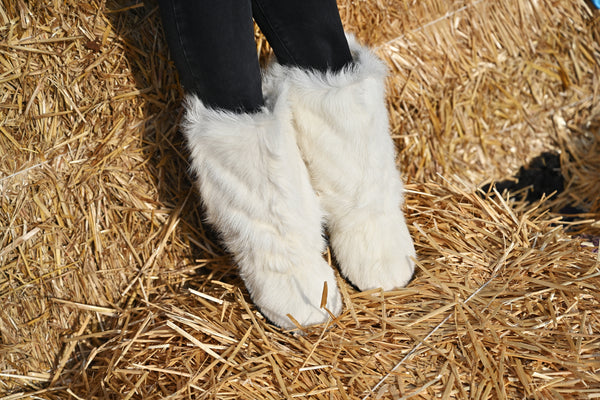 White goatling boots
