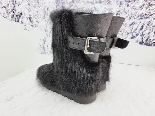 Short Nutria fur boots