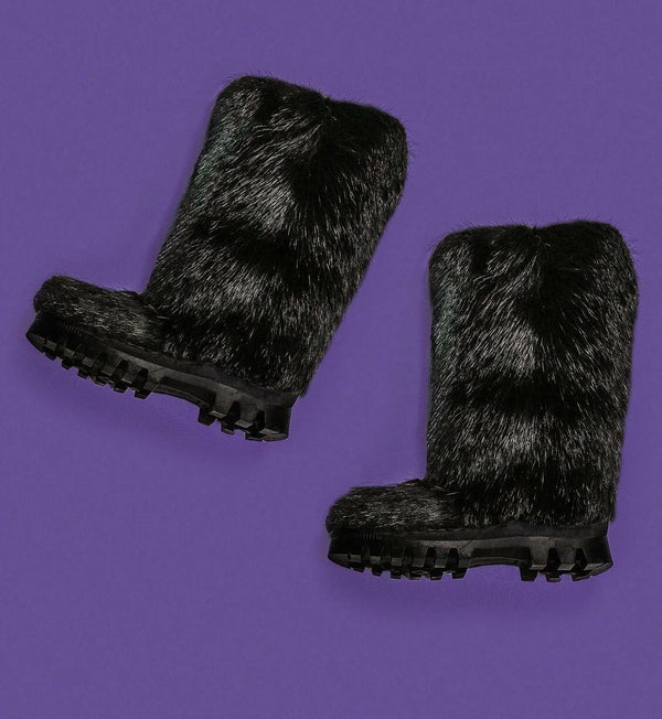 Black Nutria fur boots
