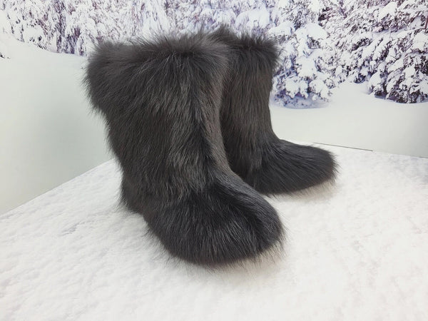 Short Black fox fur and leather boots