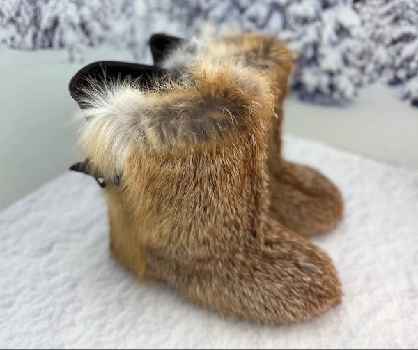 Short Red fox fur and leather boots