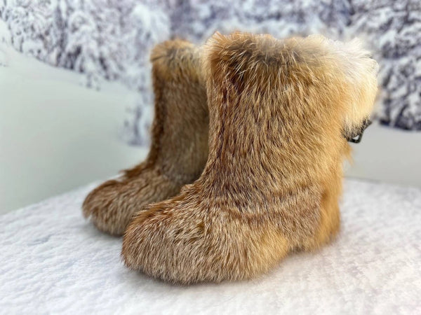 Short Red fox fur and leather boots