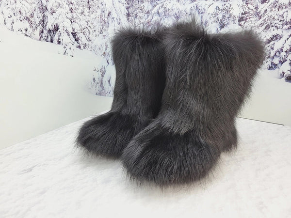 Short Black fox fur and leather boots