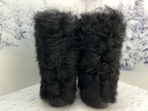 Black toscana fur boots