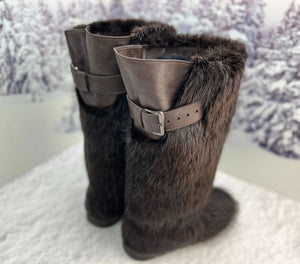 High Beaver fur and leather boots