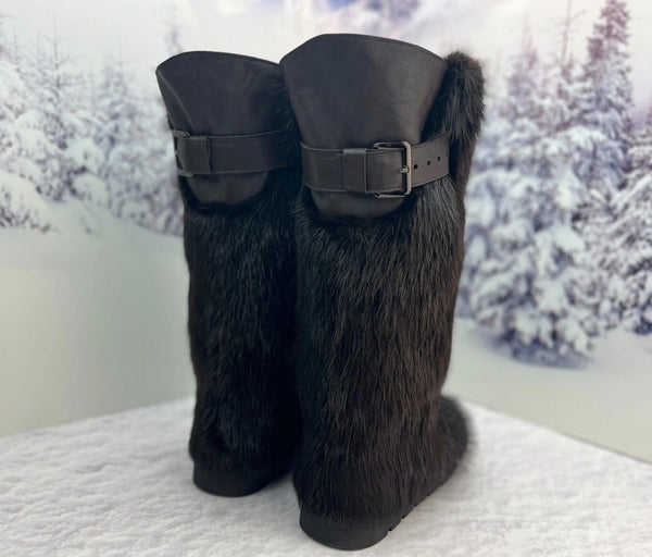 High Beaver fur and leather boots