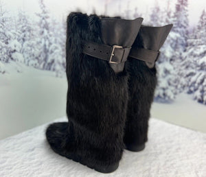 High Beaver fur and leather boots